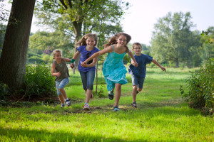 Children-Playing-Summer
