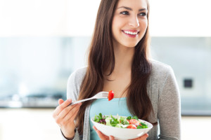 pretty-smile-eating-salad